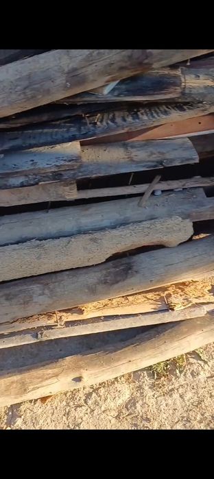 СРОЧНО Продаю доски и дрова. 500000 сум