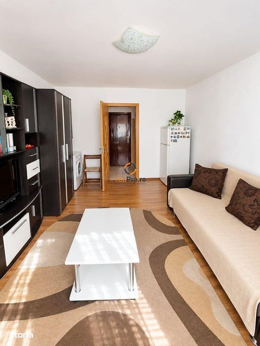Garsoniera etaj 3 Zona Buziasului