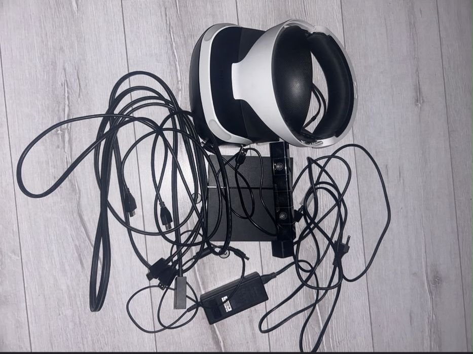 VR PS4 1 поколение (торг есть)
