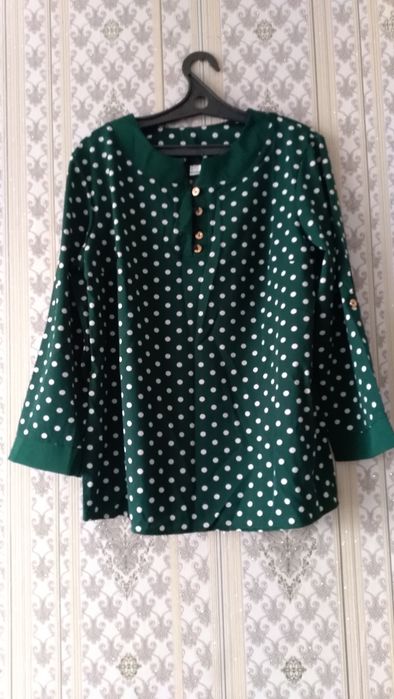 Продам блузку  женскую