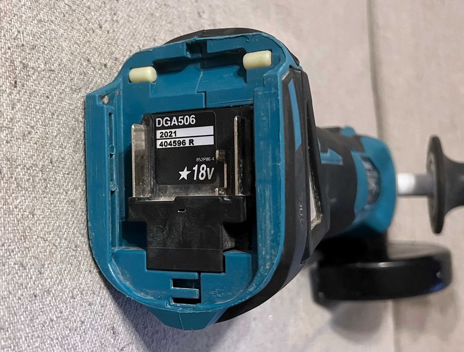 Polizor unghiular Makita DGA506 18V Brushless 125mm