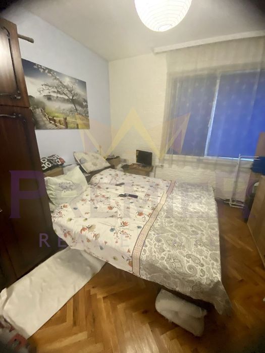 Продава се Многостаен апартамент в Бургас, Център - 134 кв.м за 2008 €/кв.м - Снимка #4