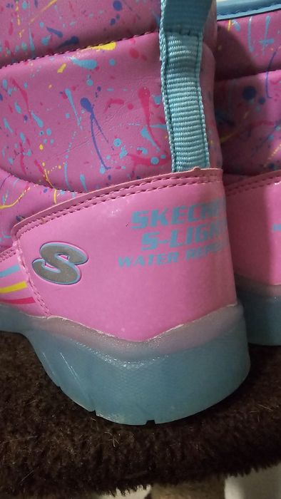 Ghete Skechers S light impermeabilie imblabite si cu luminite mar 27