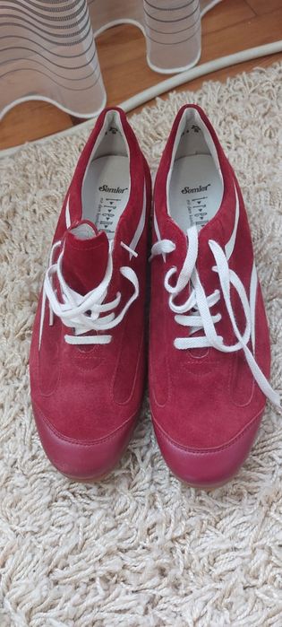 Дамски обувки от естествена кожа