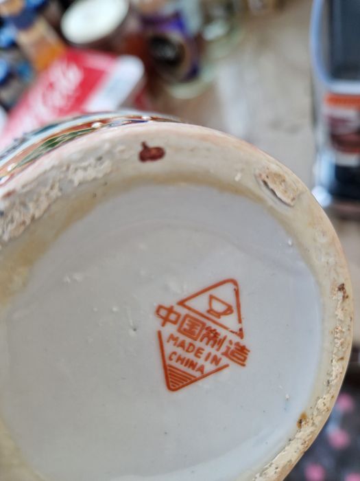 Японска ваза ръчно рисувана