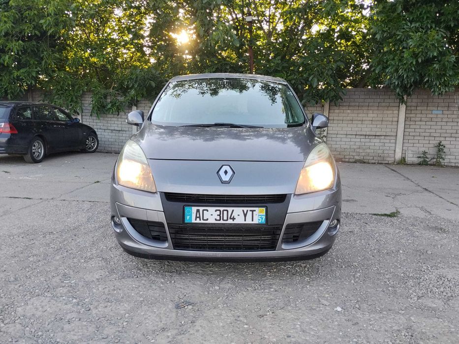 RENAULT Scenic 2010 — imagine 3