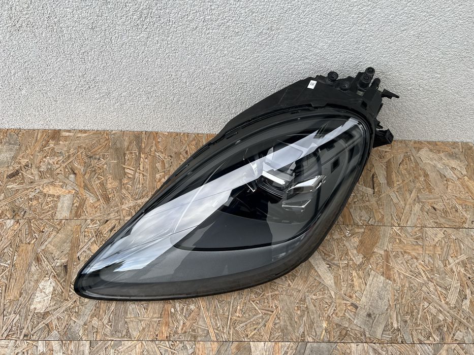 Far stanga Porsche Cayenne 9Y Full LED Adaptiv Original Europa