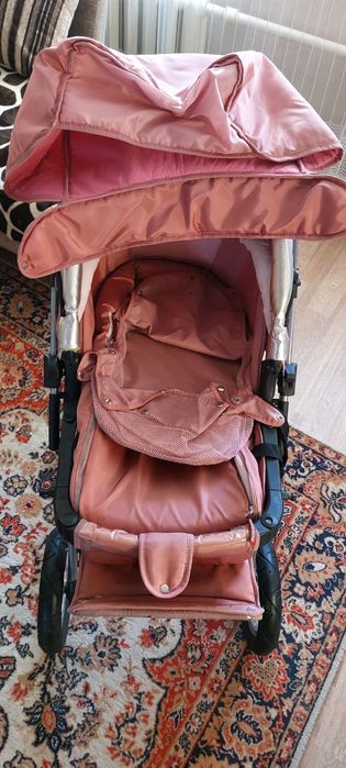 Коляска прогулочная