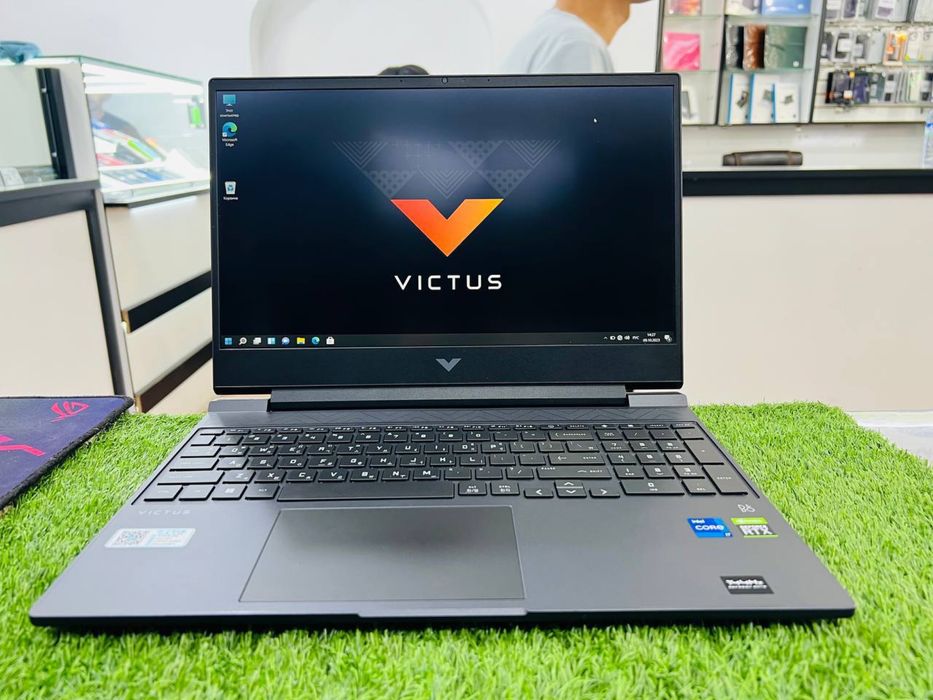 HP VICTUS Gaming  otib beradgan joyi bor