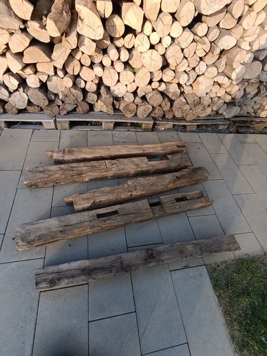 Grinzi vechi de stejar