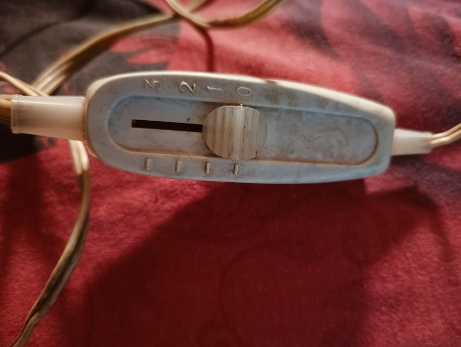 4 степенен регулатор за руска електрическа възглавница