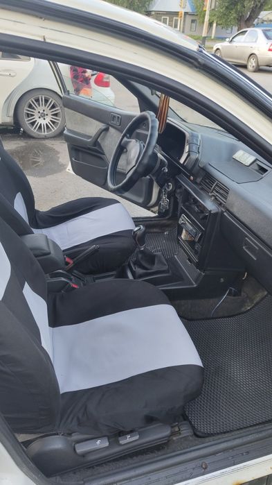 Mitsubishi Lancer, 1989, 1.5л