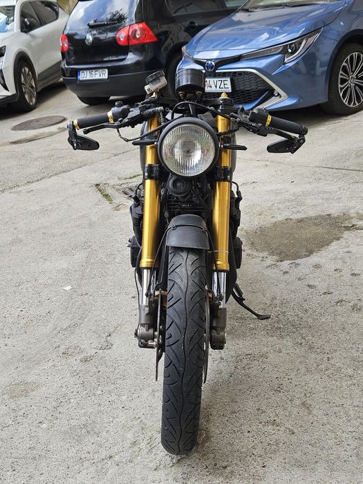 Yamaha XJ550 Cafe Racer
