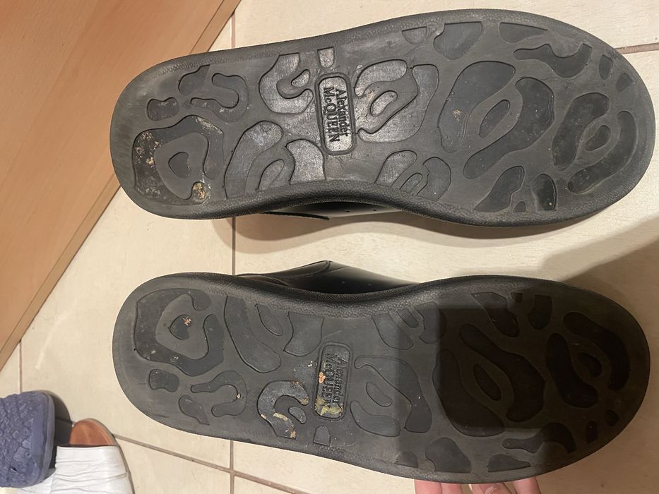 Alexander Mcqueen triple black