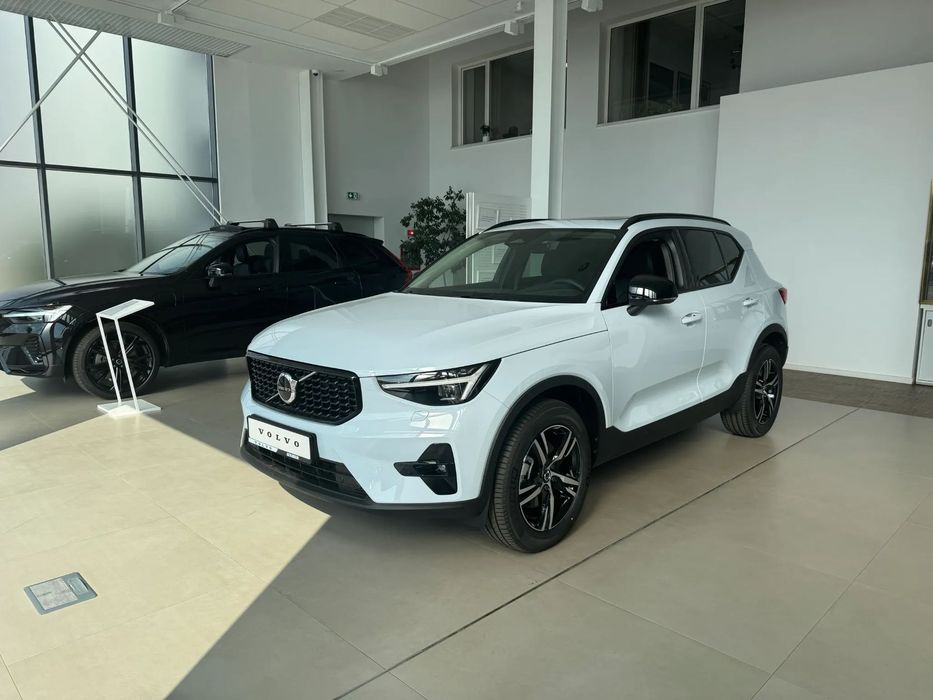 Volvo XC 40 Volvo XC40 Plus Dark 2.0i 211 CP