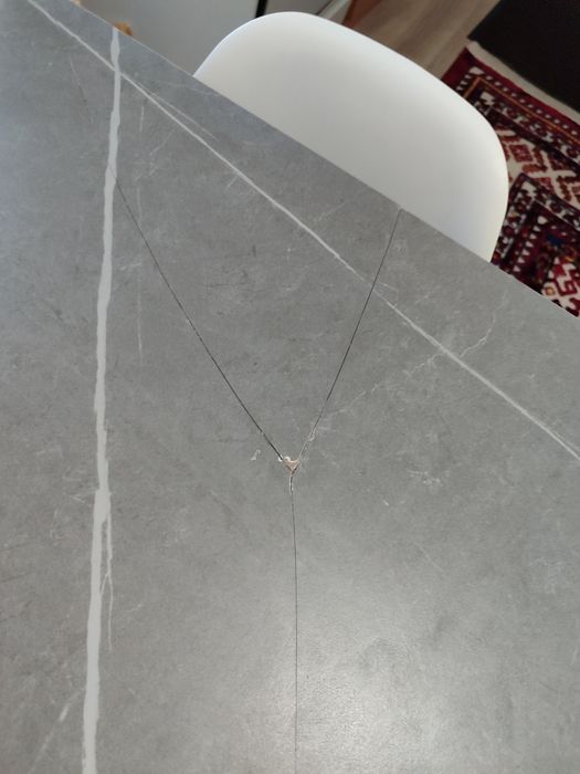 Продам обеденный стол.140х80х75.