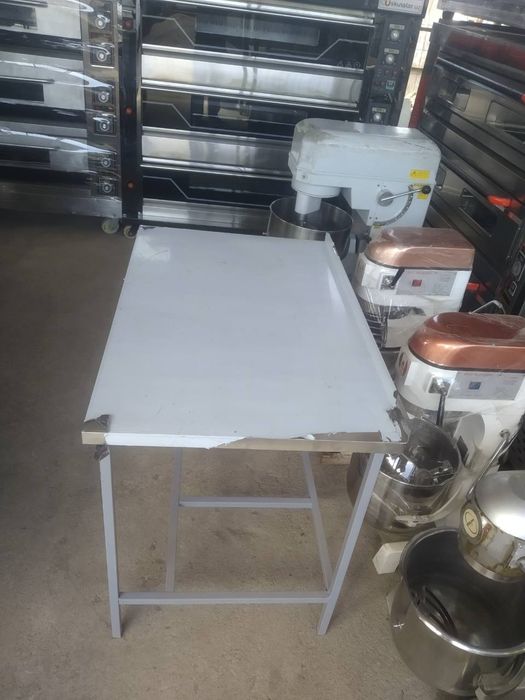 Nerjaveka Stol oshxonalar uchun standart 110sm 70sm  sifatili
