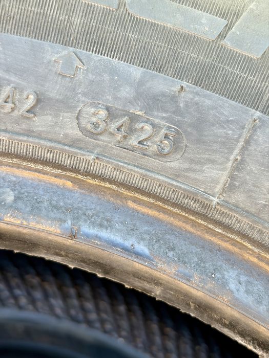 Резина зимняя 215/60/16