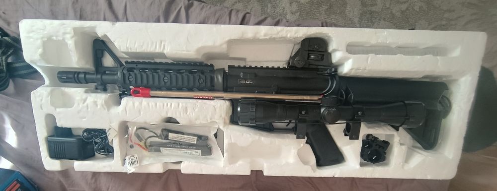 Replică pușcă airsoft M4 A1 CQBR electrica