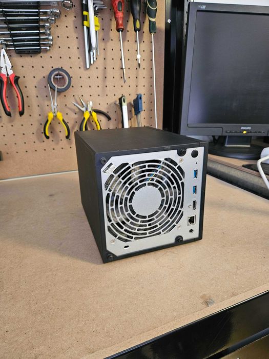 NAS сървър ASUSTOR AS3104T + 4x 4TB WD Red