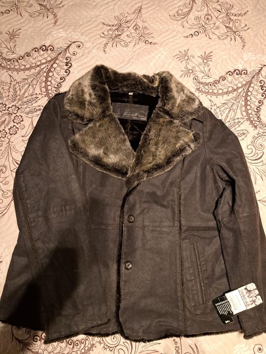 Jachete piele si piele întoarsă