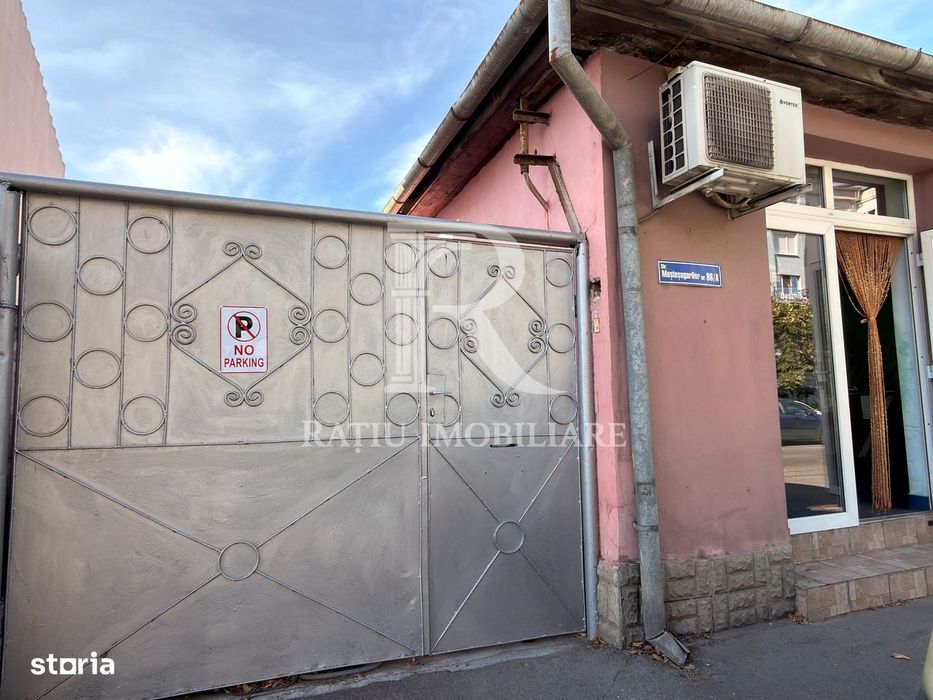 Casă cu spațiu comercial la stradă, curte și grădină | Oradea