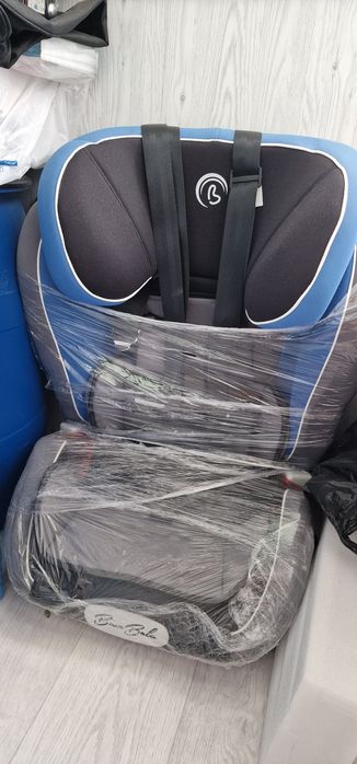 Продам новые автокресла!