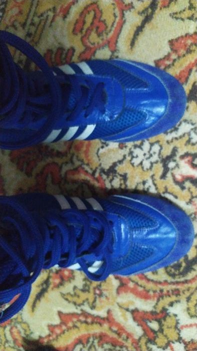 боксерки адидас.