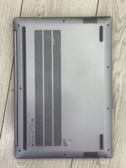 Lenovo IdeaPad Pro 5 16" Gen 9 Oled 120hz | Ultra 9 | RTX 4050 | 32GB