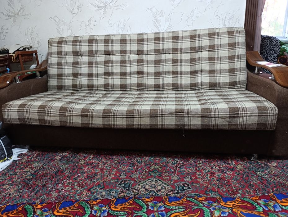 Диван кресло в хорошем состоянии