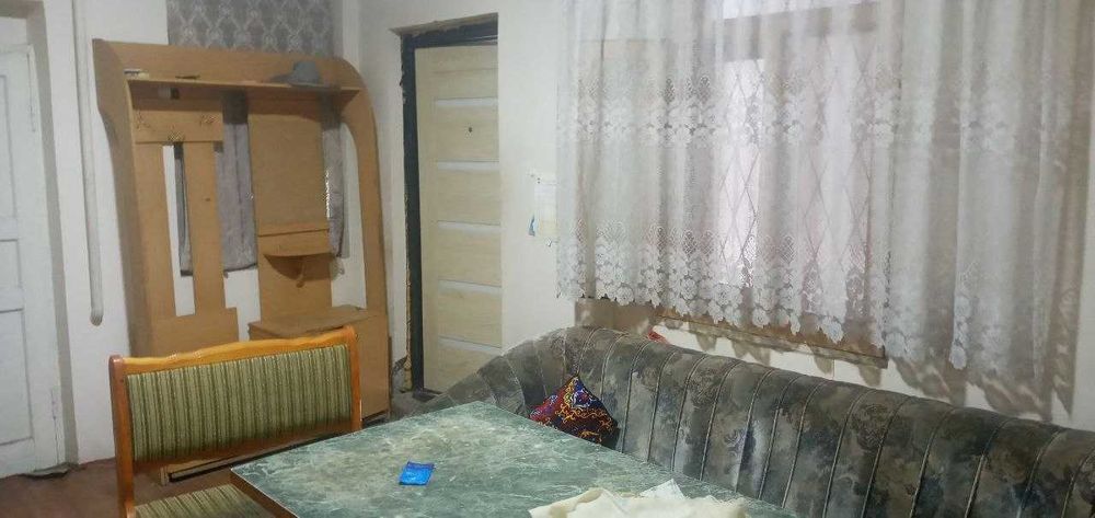 Do'stlik metrosida 250 $ 2 xonali  kvartira beriladi