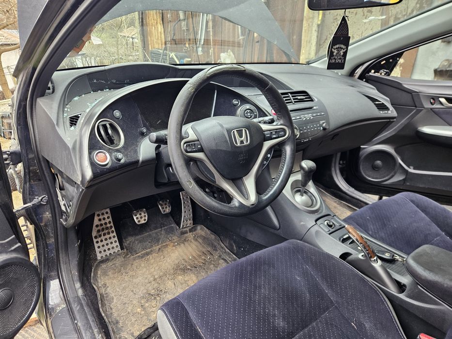 Honda Civic 8 2.2 140 кс