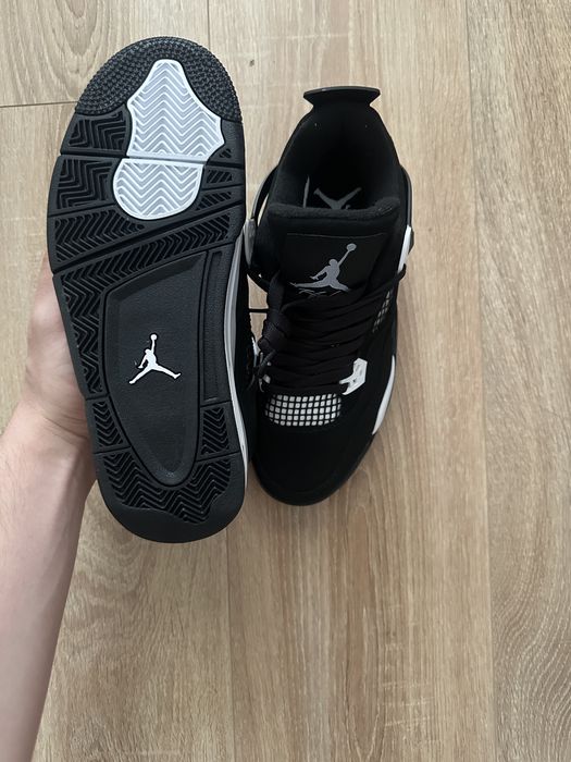 Jordan 4 White Thunder (Marimea 38)