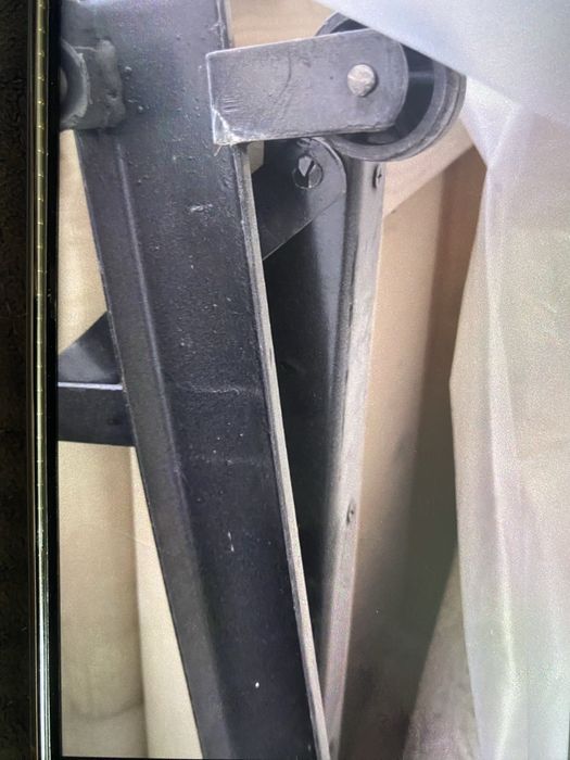 Диван с двумя креслами