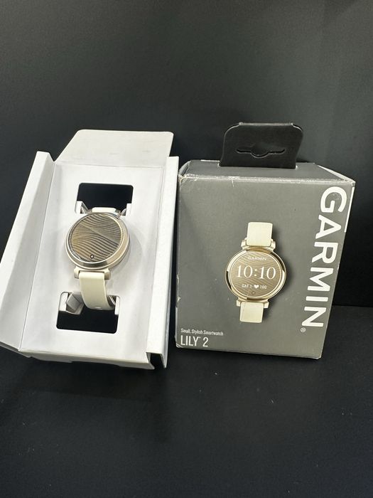Смарт часы Garmin Lily2 Classic,