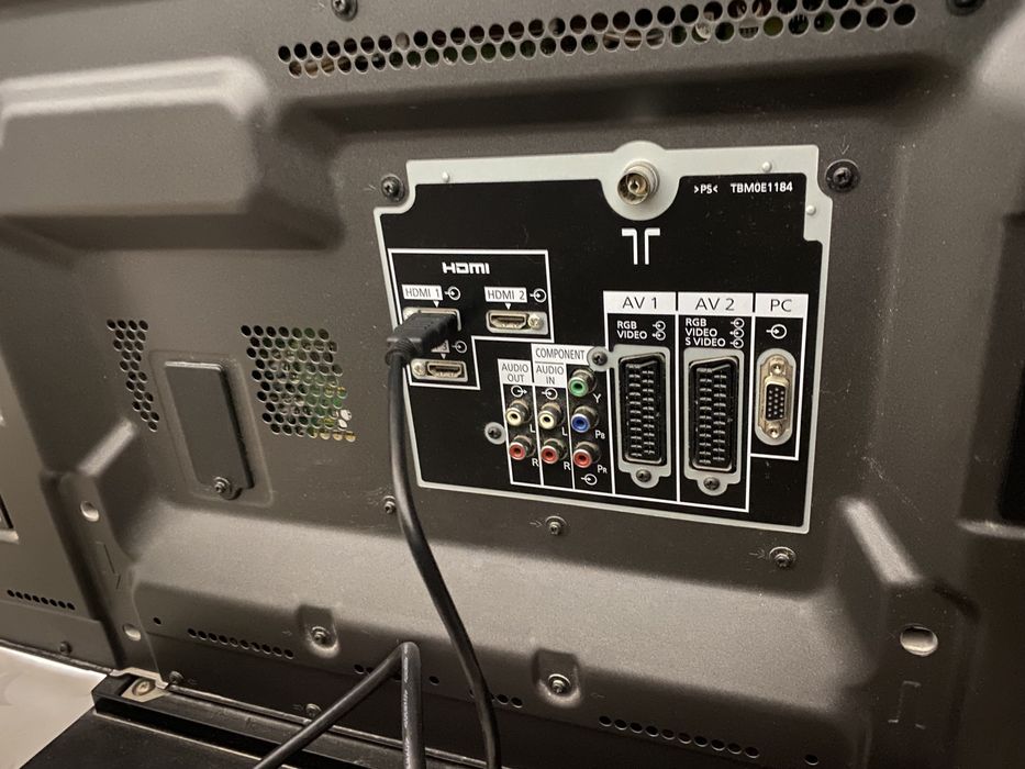 Телевизор «Панасоник» в отличном состоянии