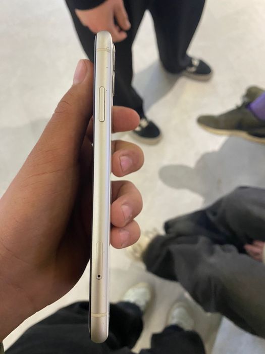 Iphone 11 с гарантией на акб