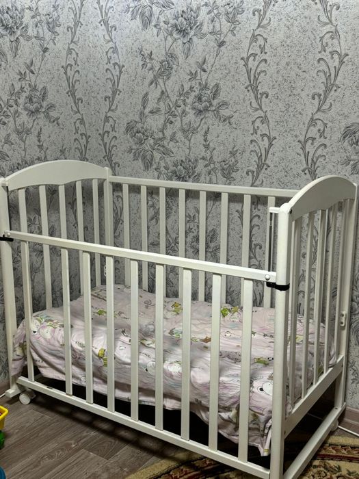 Продам кровать детскую