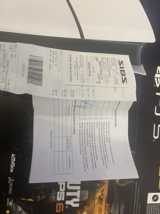 Vand Ps5 folisit foarte putin, in stare perfecfa