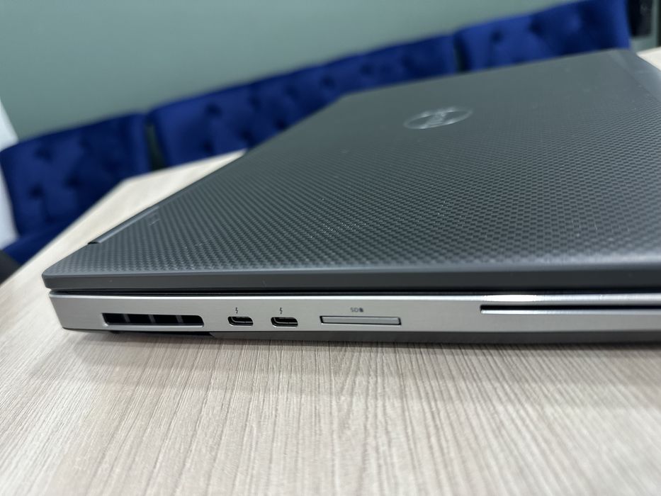 Ноутбук Dell OS 476 ГБ