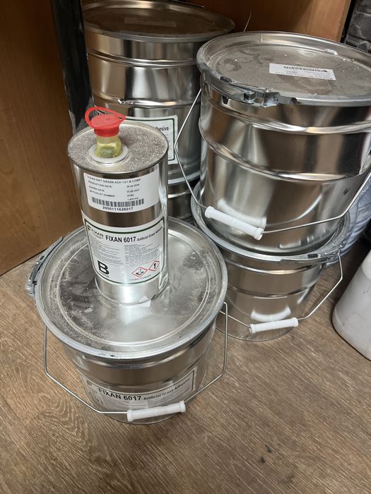 Продам двухкомпонентный клей