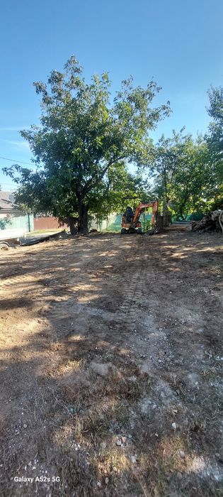 Prestări servicii cu miniescavator
