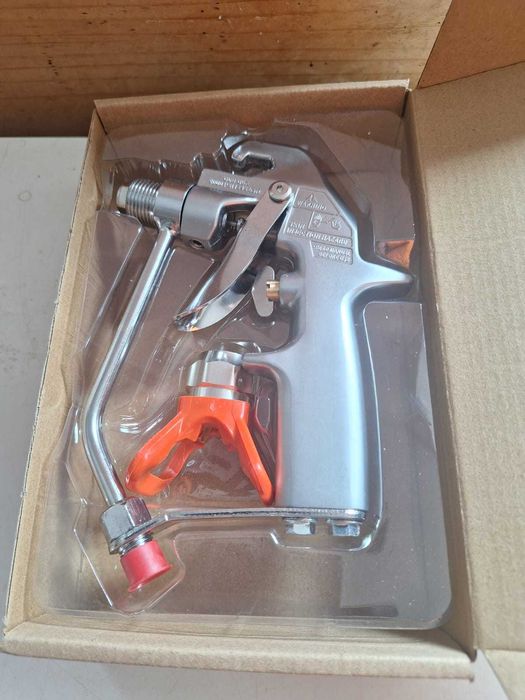 Pistol airless pentru glet