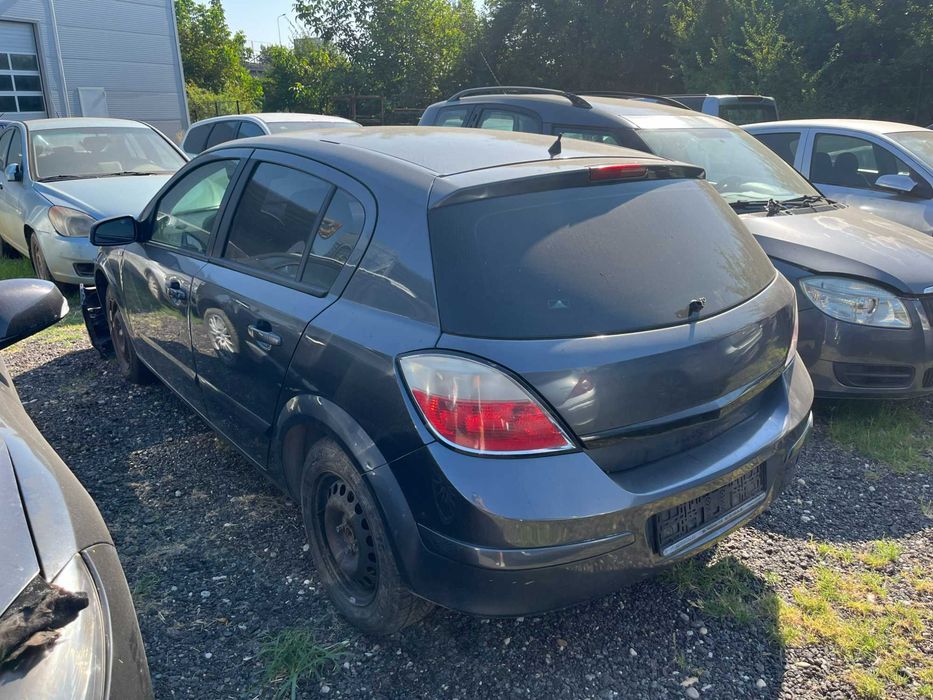 Dezmembrez Opel Astra H 1,4 1,6 benzina cutie automata culoare gri inchis 2005