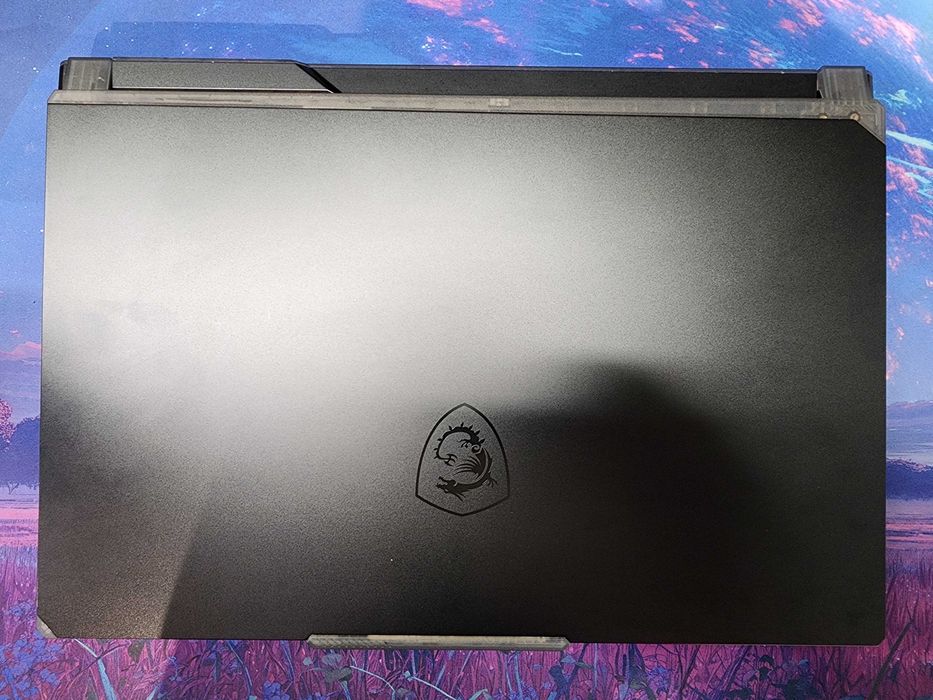 MSI Cyborg 15 AI A1VEK — Intel Core Ultra 7 / 32GB RAM / 6 oy ishlagan