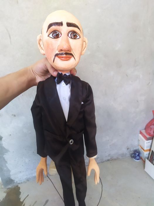 Simli Qoʻgʻirchoq , qoʻl mehnati