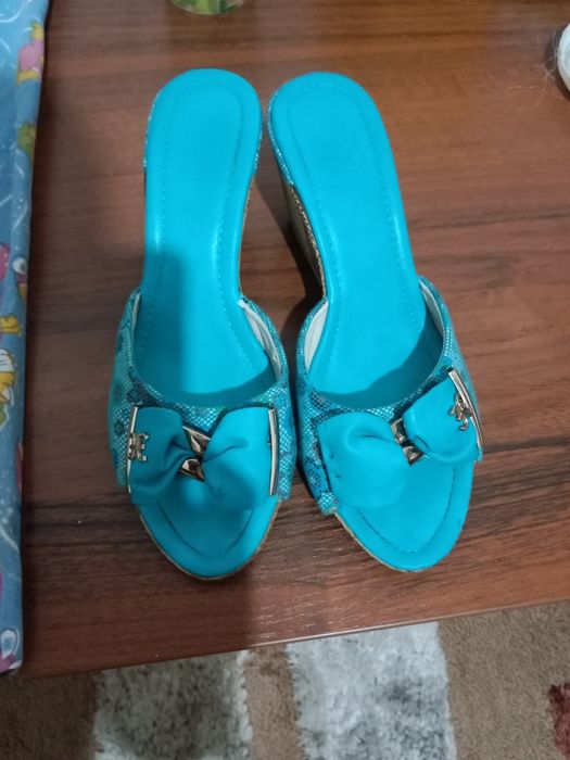 Ayollar oyoq kiyimi razmer37