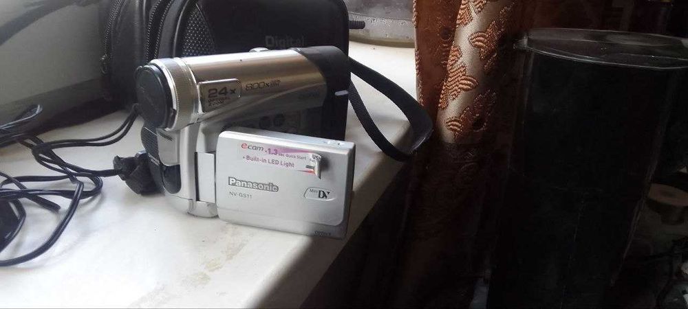 Видеокамера Panasonic NV-GS11