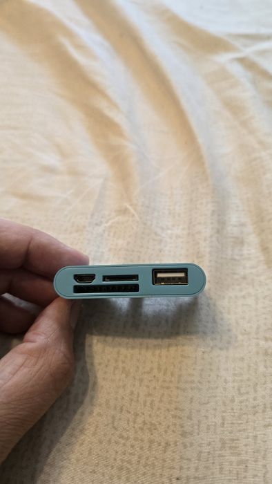 Adaptor card telefon micro usb