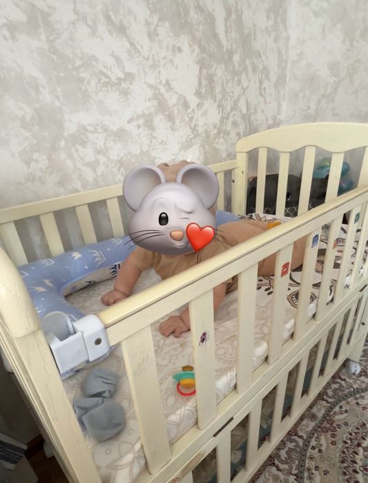 Детская кроватка